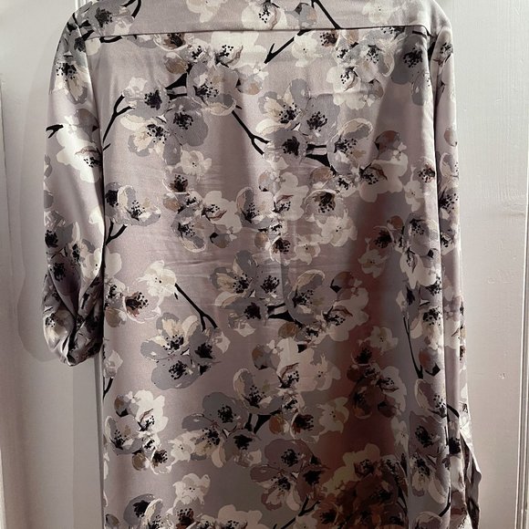 EUC Calvin Klein blouse black grey white abstract floral pattern Size L - Picture 11 of 11